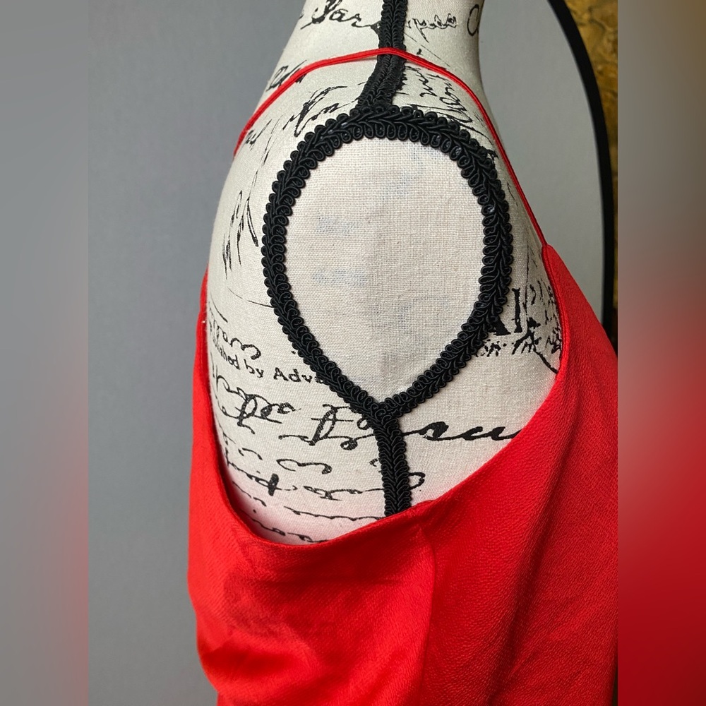 Vicolo Red Cami Top Made in Italy Silky Spaghetti Strap Tank - Picture 4 of 16